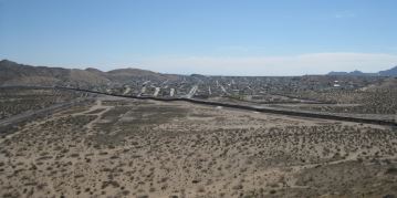 What Jim Macnutt was looking at. Border Wall with Mexico.JPG