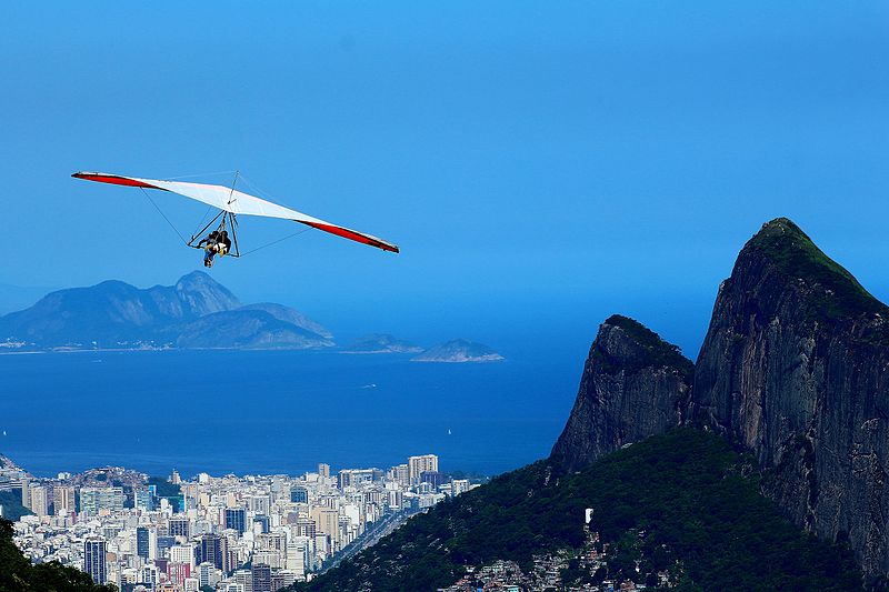 800px-Rampa_de_voo_livre_da_Pedra_Bonita.jpg