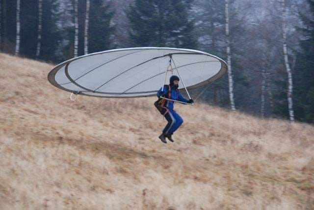 FlyingSaucerHangGlider.jpg