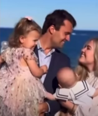 Screenshot 2025-09-12 122524 Charlie Kirk and wife and kids.jpg