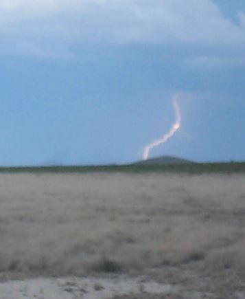 Sparks to the north..JPG