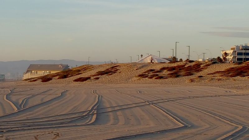 Glider_at_Beach.jpg