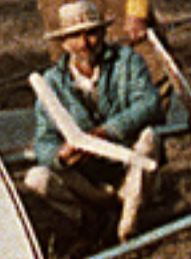 MillerHoldingModelOfHisTHISTLEDOWNhopeconceptPhotoByDougMorganClipFromPhotoFlyDec1971.JPG