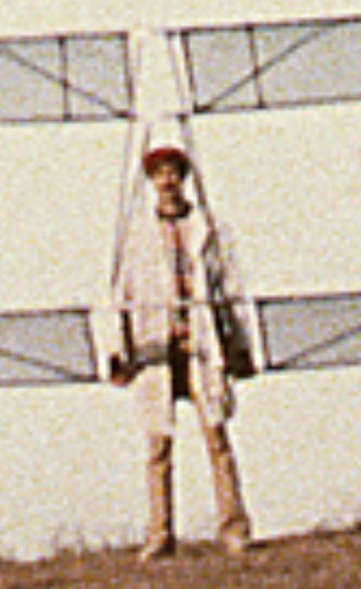 ChristopherTalbotJonesTOPdetailofPhotoFlyDec1971photoByDougMorgan.JPG