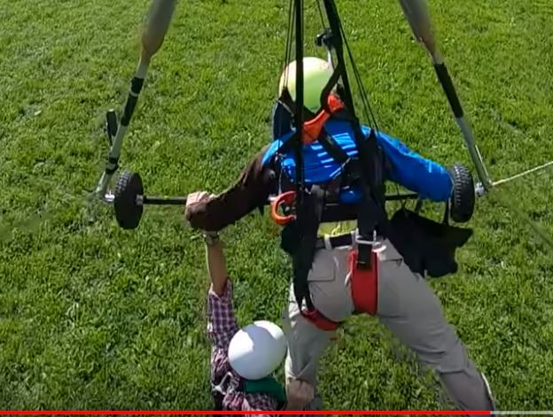 SwissMishap2018unhookedpassengerhanging.JPG